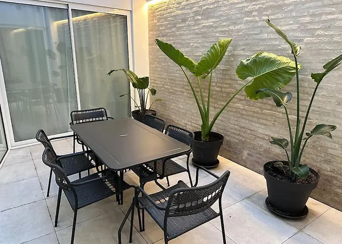 Precioso Con Patio. Pyp