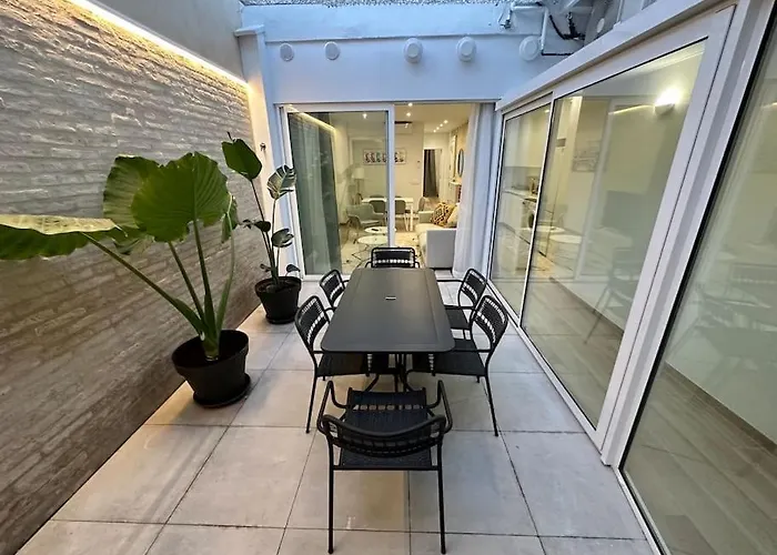 Apartment Precioso Con Patio. Pyp Valencia