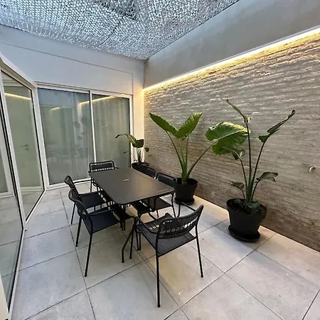 Precioso Con Patio. Pyp Valencia